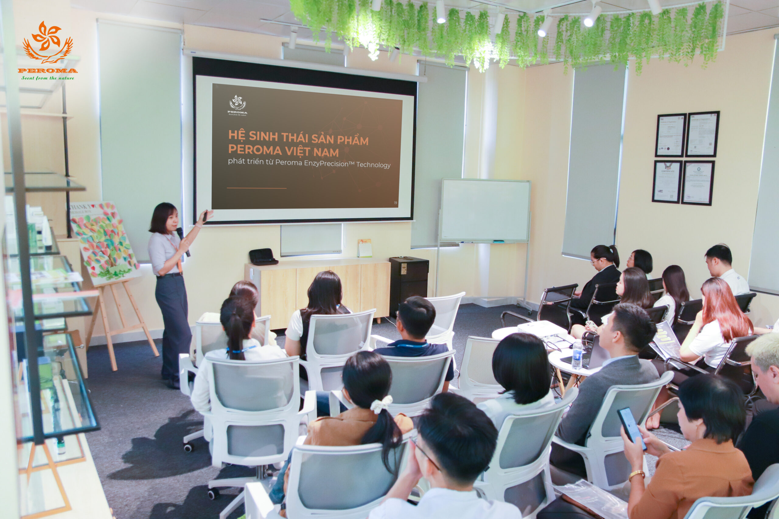 PEROMA Open Lab | EnzyPrecision™ Technology – Khơi nguồn hương vị Umami từ dịch cốt, bột cốt và chiết xuất động vật